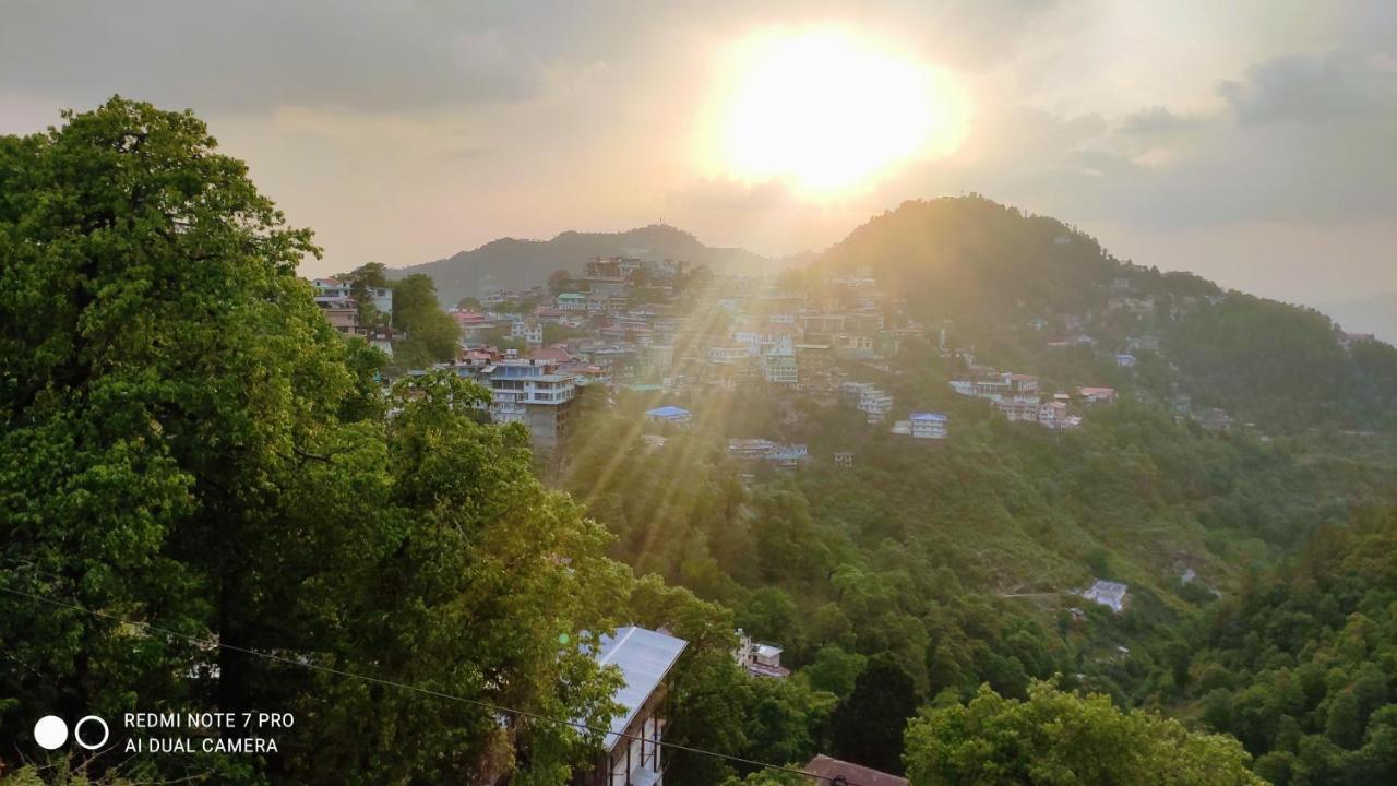 Castle View Hotel Mussoorie Bagian luar foto