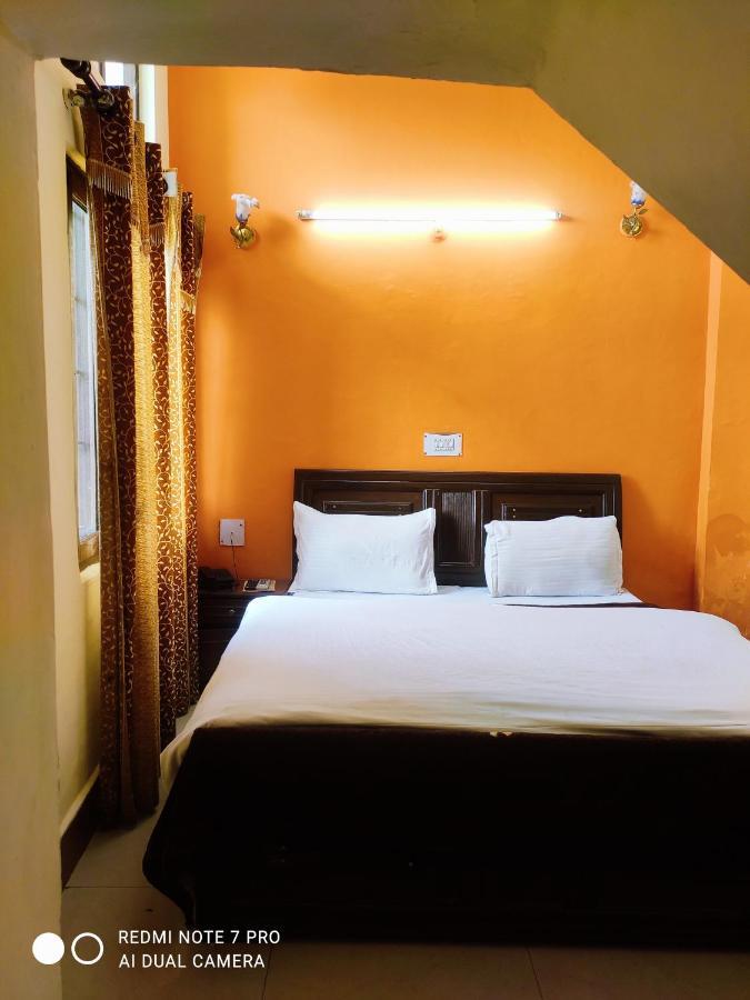 Castle View Hotel Mussoorie Bagian luar foto