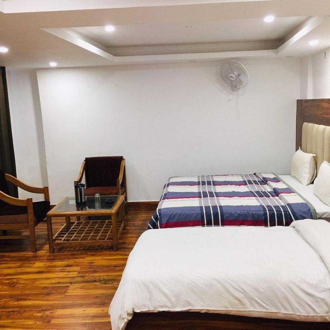 Castle View Hotel Mussoorie Bagian luar foto